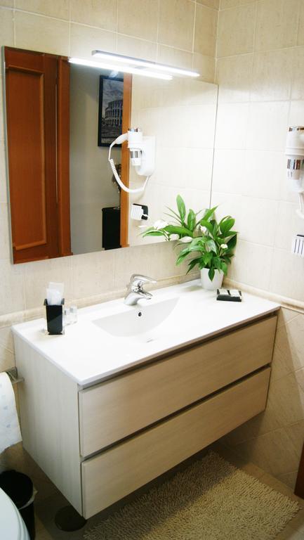 Sweet Roman Holiday Fiumicino Zimmer foto